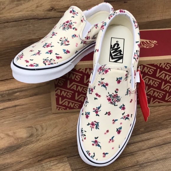 Vans Shoes - VANS CLASSIC SLIP ON BRAND NEW